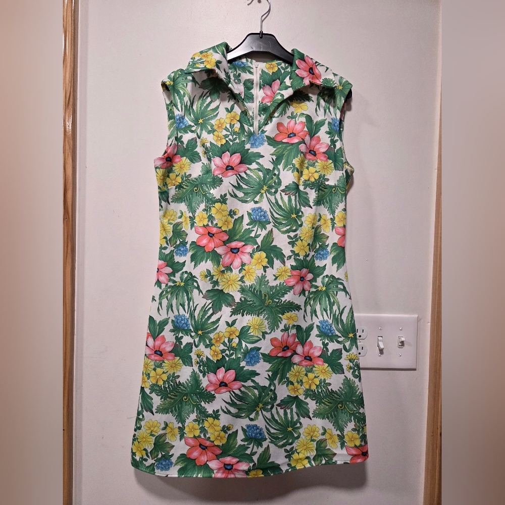 Checkaberry Floral Mini Dress 1970s Polyester